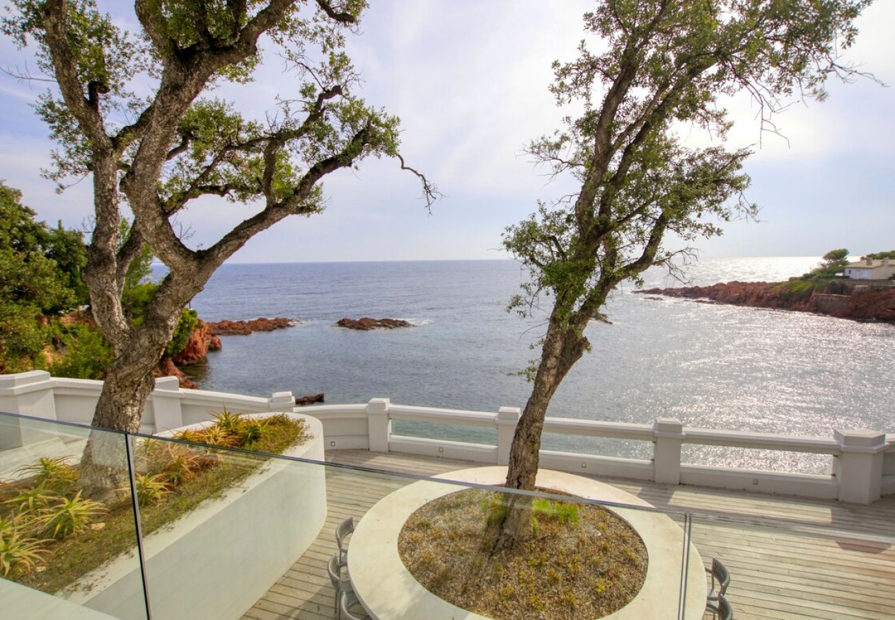 Villa in Saint Raphael - Palmes d'Or Properties - Ref ANTHEA