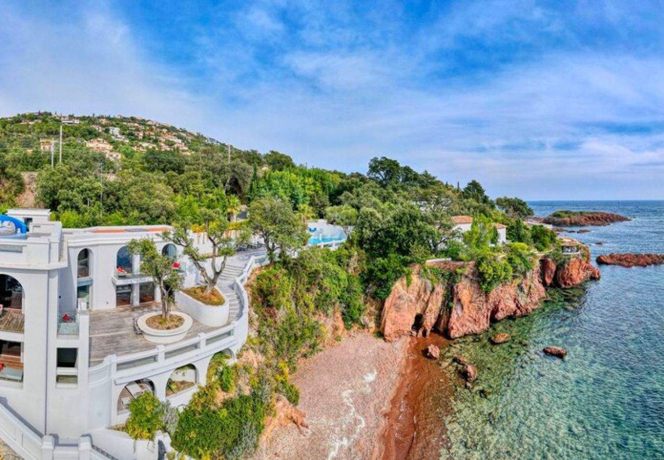 Villa in Saint Raphael - Palmes d'Or Properties - Ref ANTHEA