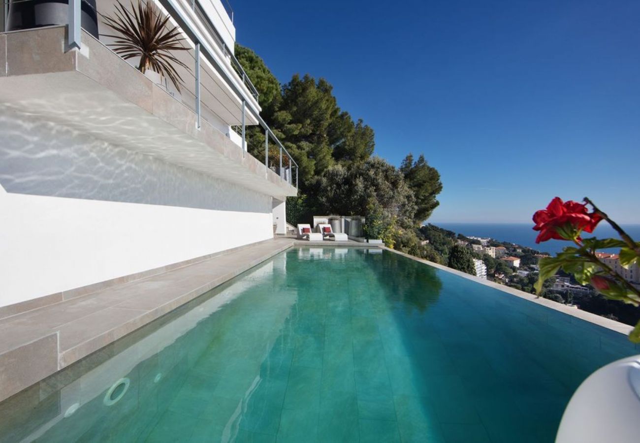 Villa in Cap-d´Ail - Palmes d'Or Properties - Ref MALA