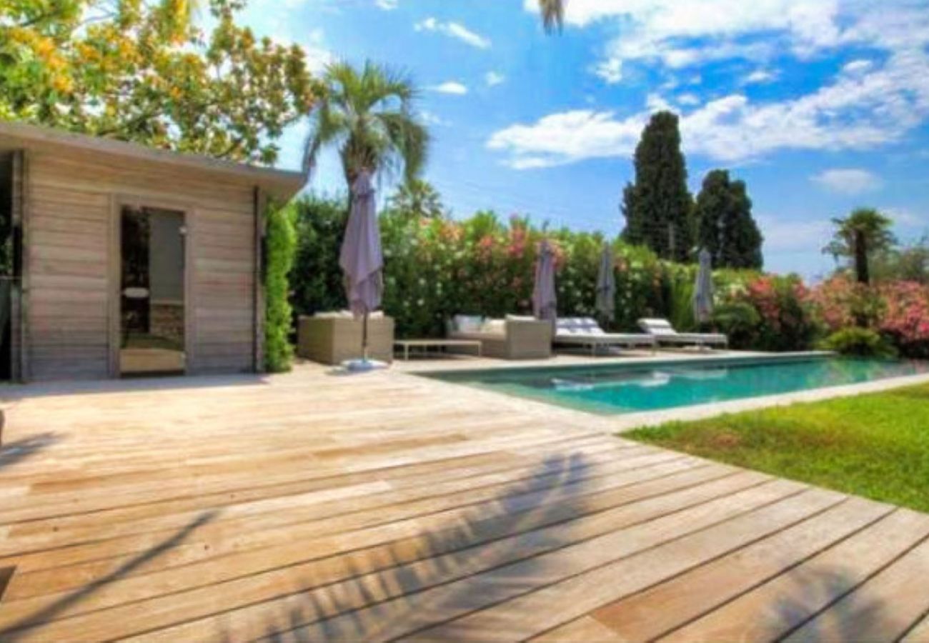 Villa in Cannes - Palmes d'Or Properties - Ref MOGA