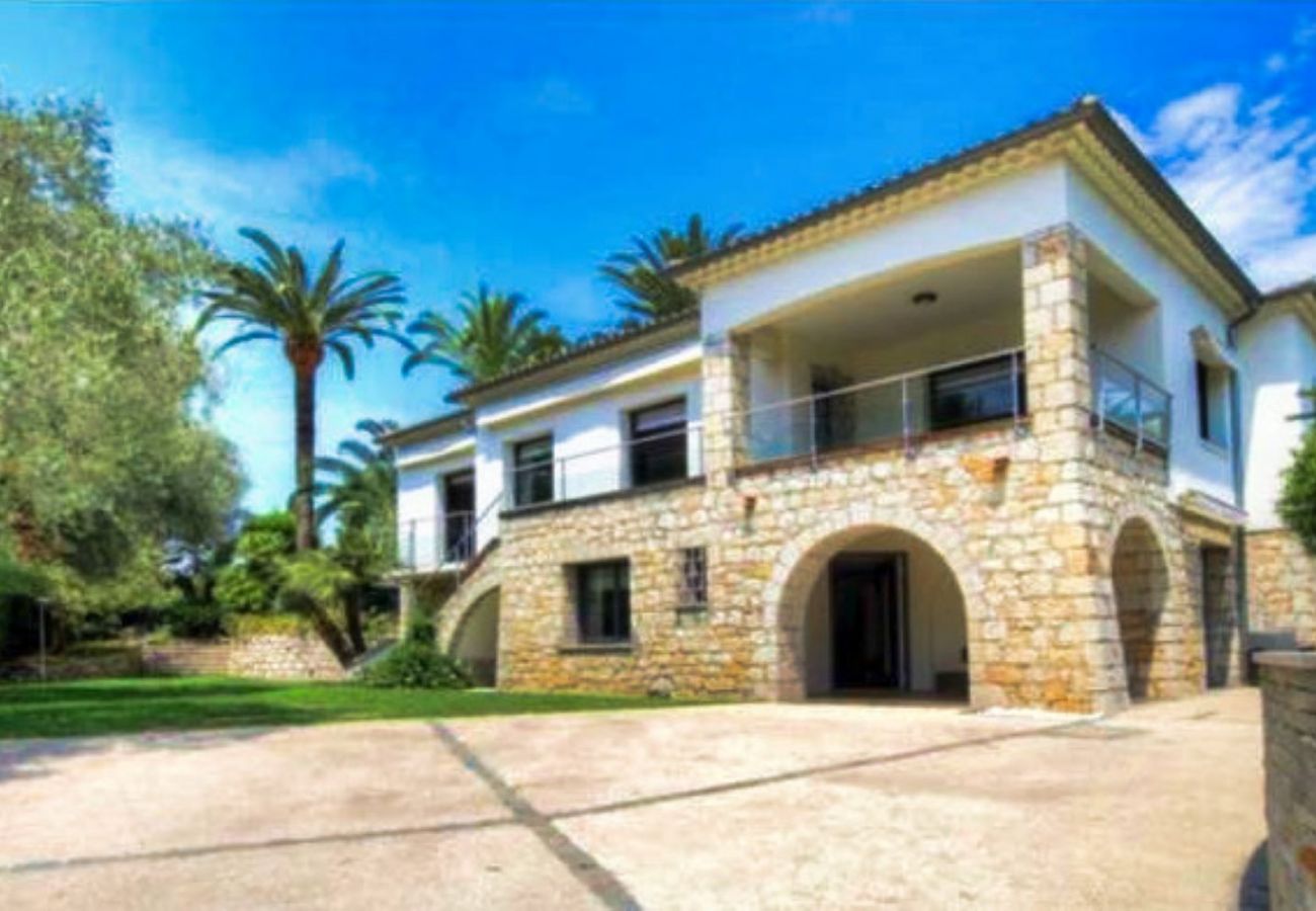 Villa in Cannes - Palmes d'Or Properties - Ref MOGA