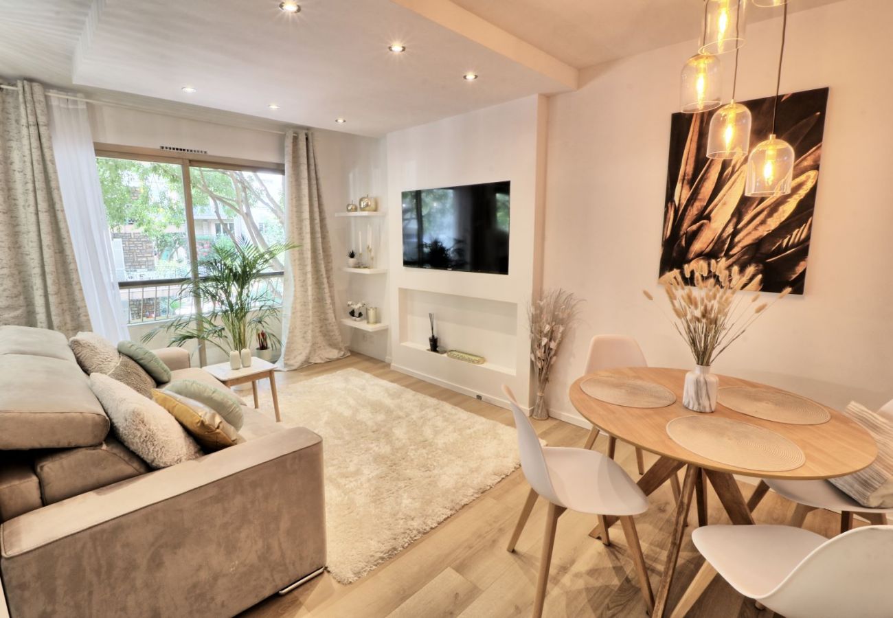 Apartment in Cannes - Palmes d'Or Properties - Ref FLEUR