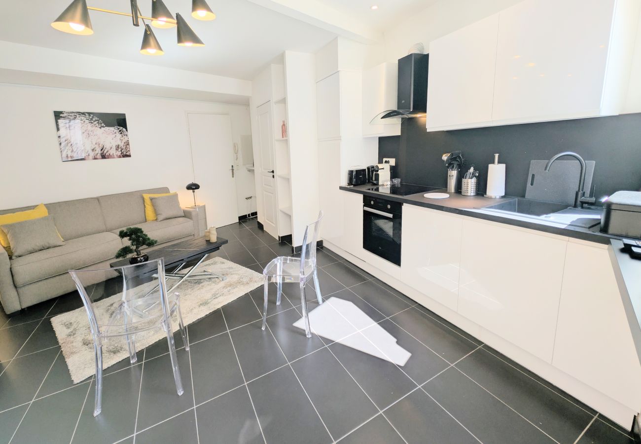 Studio in Cannes - Ref CARNOT3 by Palmes d Or Properties
