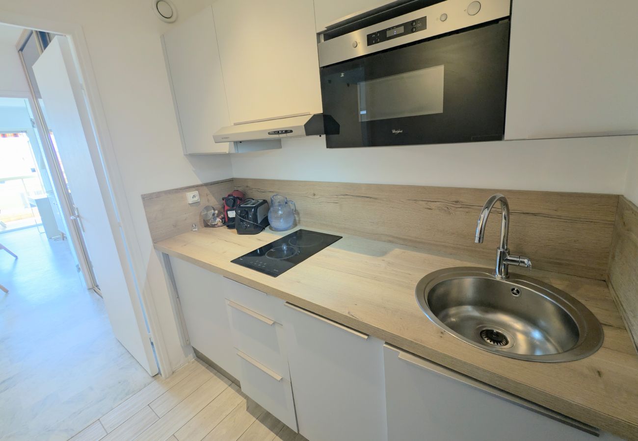 Apartment in Juan-les-Pins - Ref Poincaré by Palmes d'Or Properties