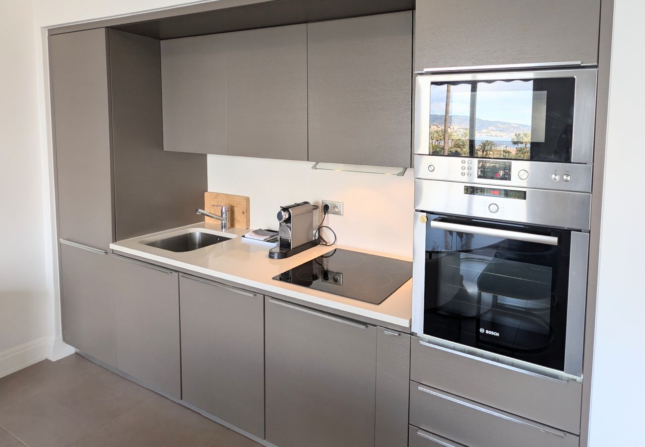 Apartment in Cannes - Ref DUNES3 by Palmes d Or Properties