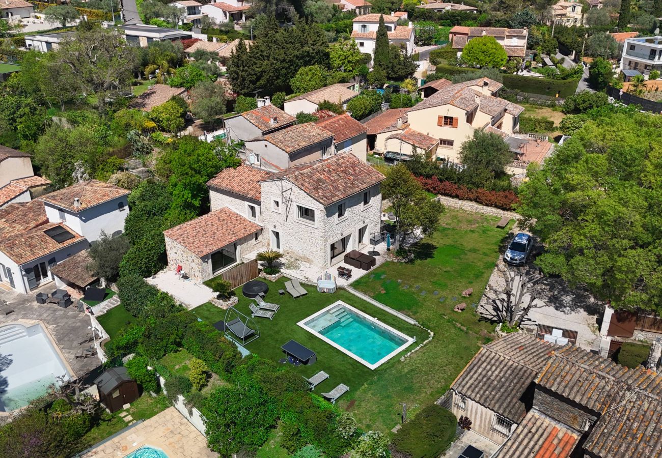 Villa in Mougins - Ref Cabrieres by Palmes d Or Properties