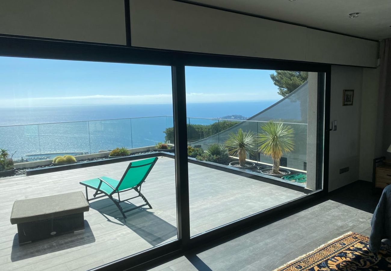 Villa in Villefranche-sur-Mer - Ref Maison Bleu by Palmes d or properties