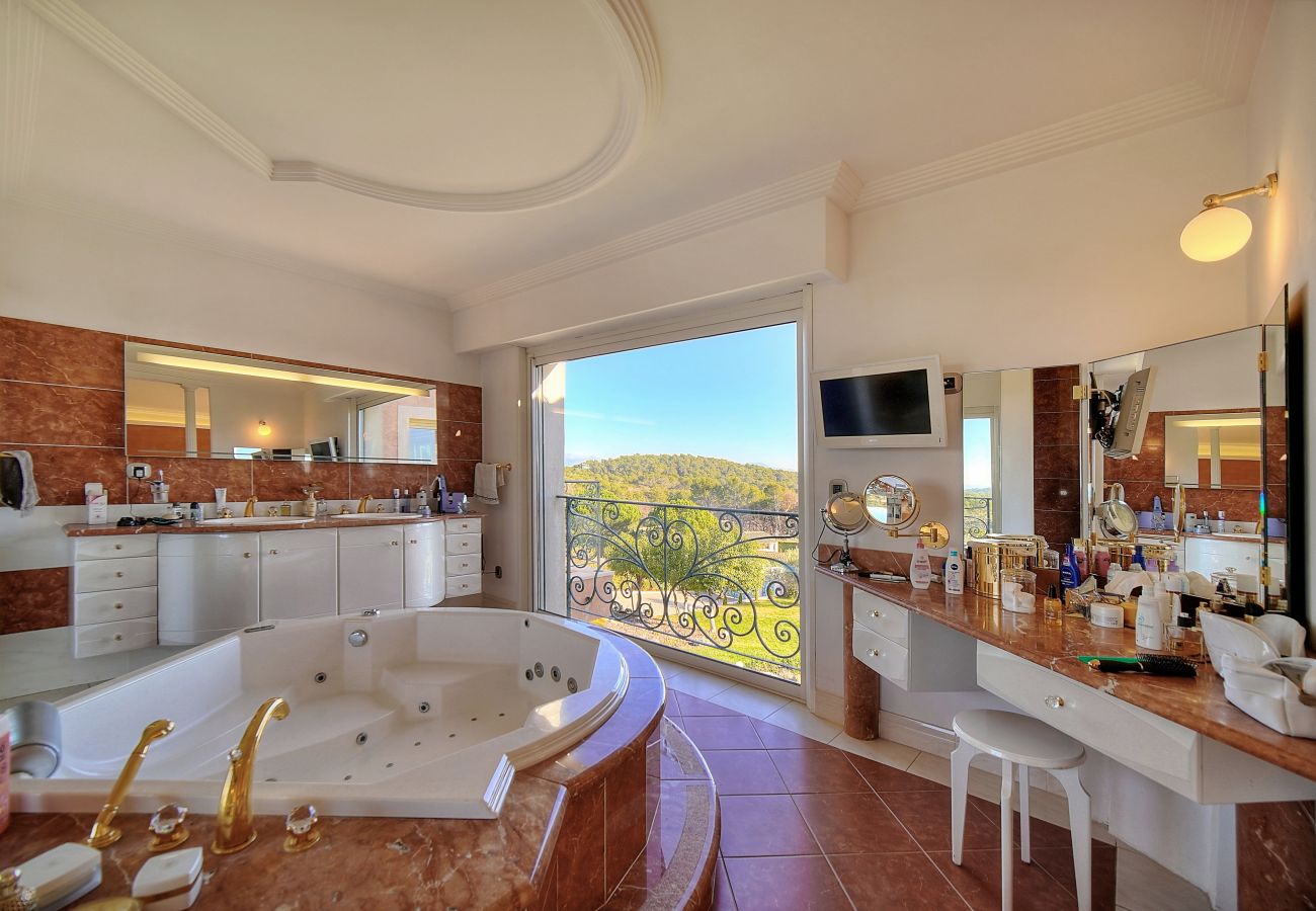 Villa à Mougins - Palmes d'Or Properties - Ref PRESTIGE