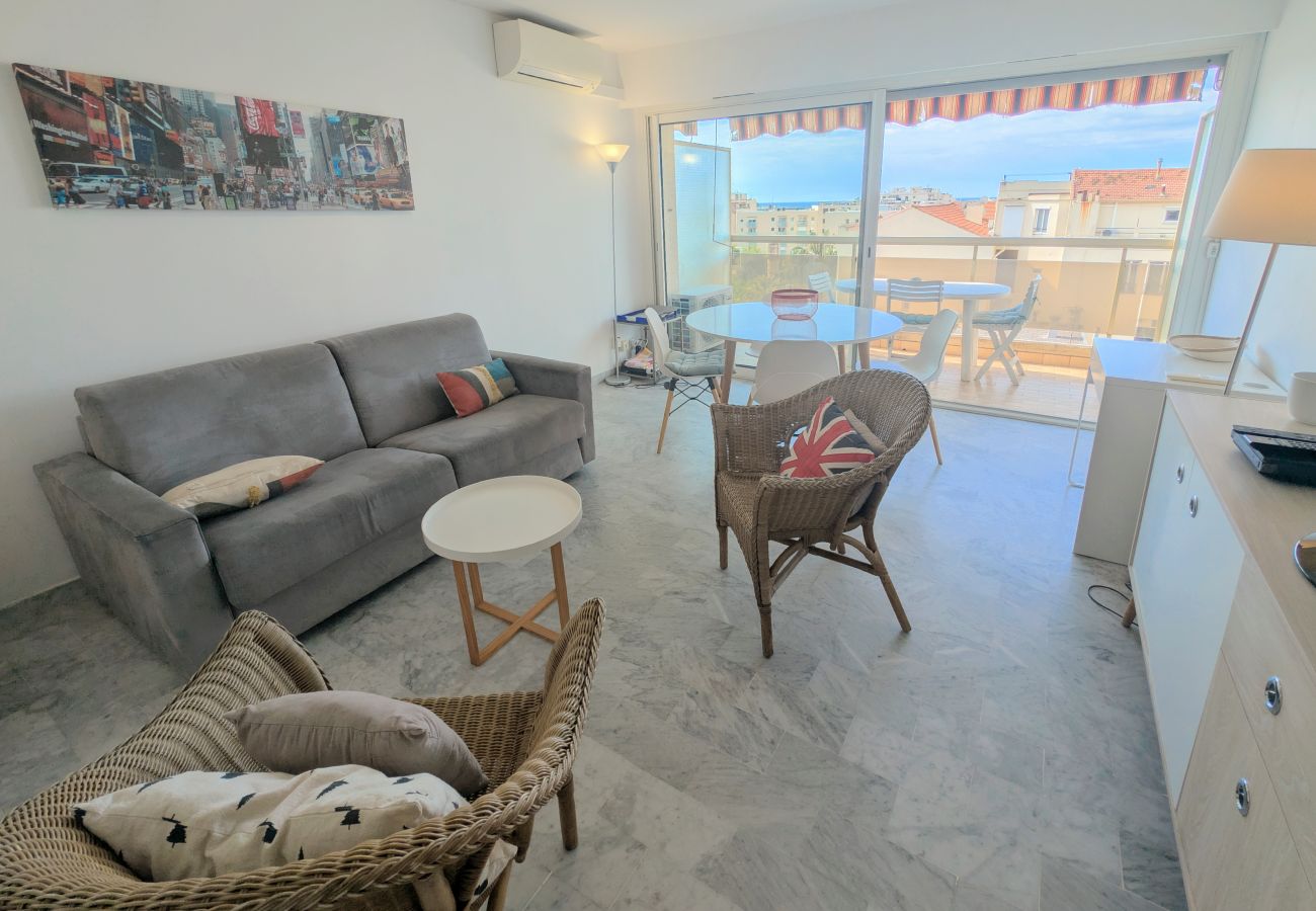 Appartement à Juan-les-Pins - Ref Poincaré by Palmes d'Or Properties